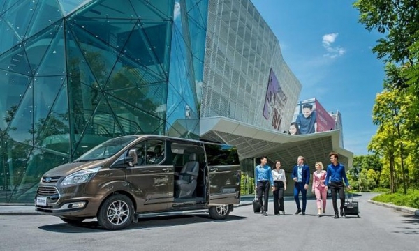 Ford Tourneo hoàn toàn mới chính thức ra mắt thị trường Việt Nam